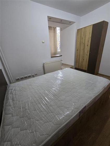 Apartament cu 4 camere decomandat în 13 Septembrie