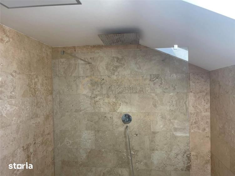 Casă cu 6 camere cu Teren 995 Mp în Ronaț