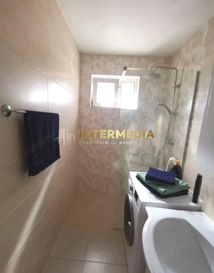 Apartament cu 2 camere semidecomandat în Cetate