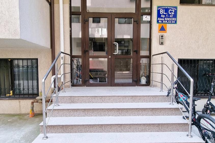Apartament cu 2 camere semidecomandat în Turda