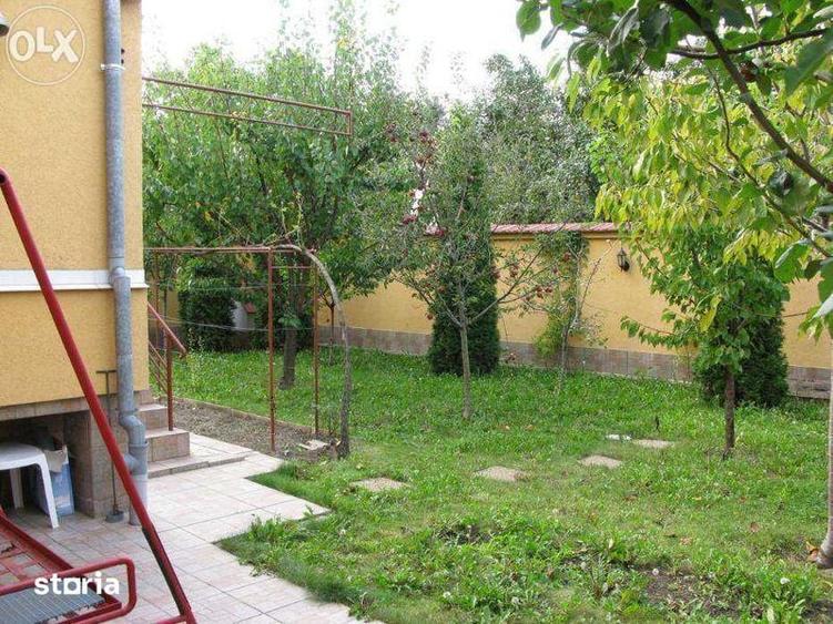 Casă cu 4 camere cu Teren 200 Mp în Central