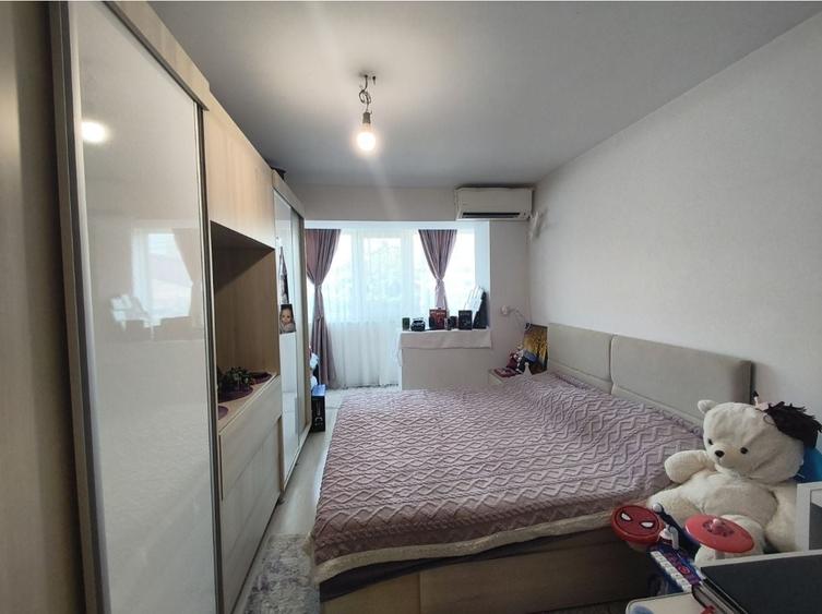 Casă individuală cu 3 camere cu Canalizare în Coiciu