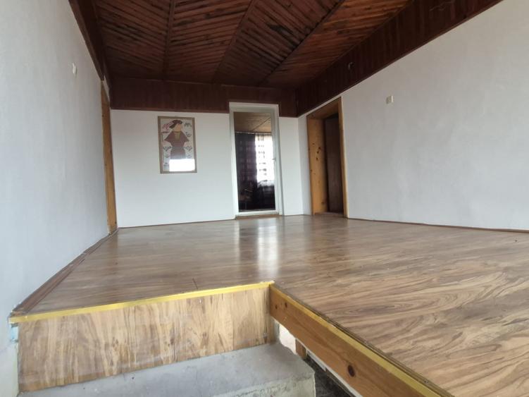 Casă individuală cu 7 camere cu Canalizare în Becicherecu Mic