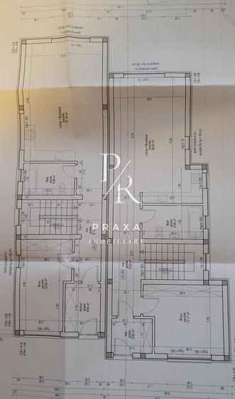 Duplex cu 4 camere cu Canalizare în Tăuți