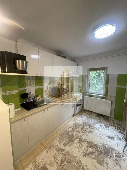 Apartament cu 2 camere semidecomandat în Aradului