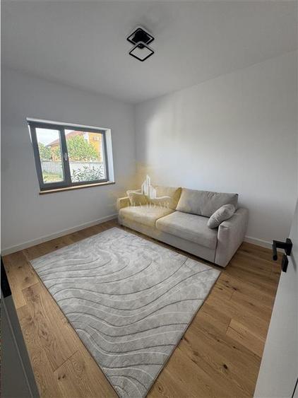 Duplex cu 4 camere cu Canalizare în Moșnița Nouă