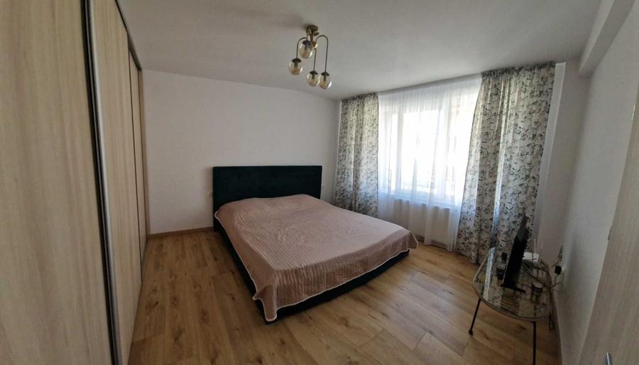 Apartament cu 2 camere decomandat în Borhanci