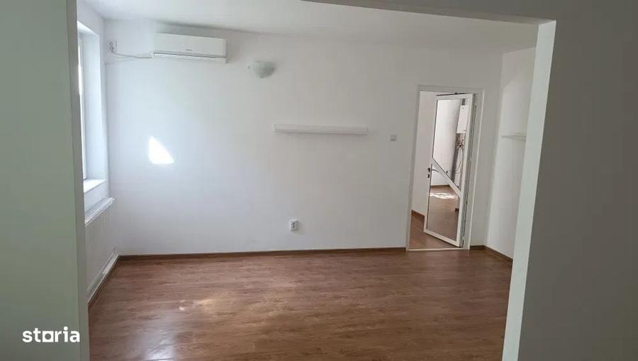 Apartament cu 2 camere semidecomandat în Ultracentral