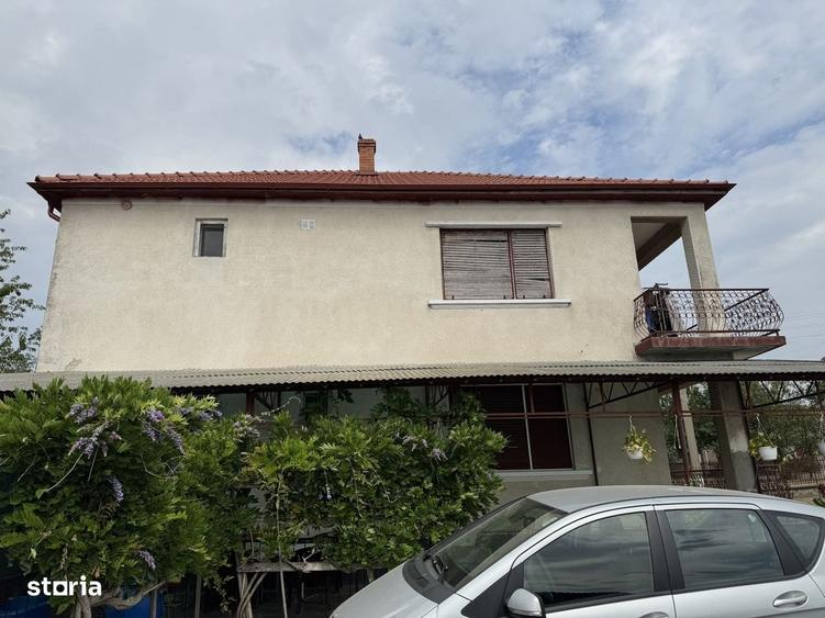 Casă cu 4 camere în Ardud