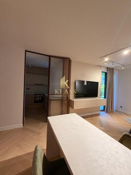 Apartament cu 4 camere decomandat în Iancu Nicolae