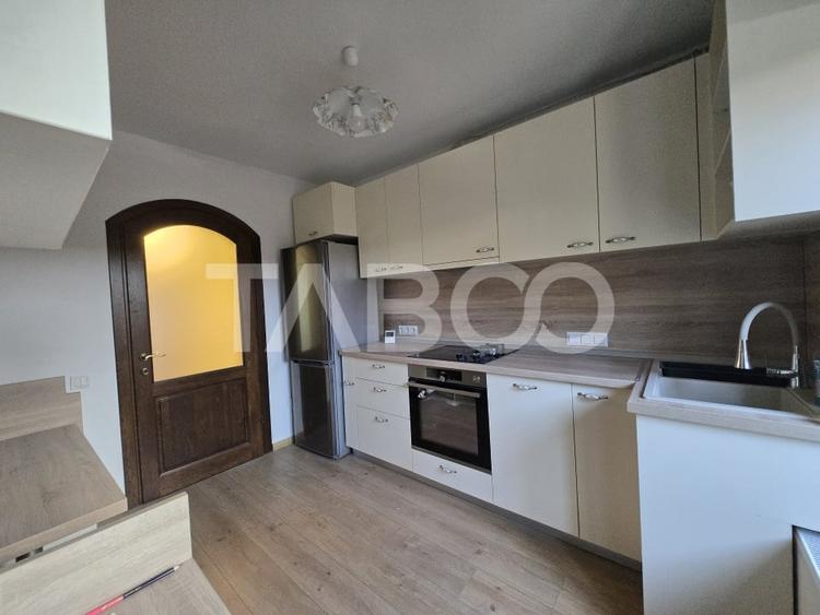 Duplex cu 5 camere cu Canalizare în Tineretului