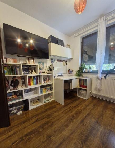 Apartament cu 4 camere decomandat, mobilat în Drumul Taberei