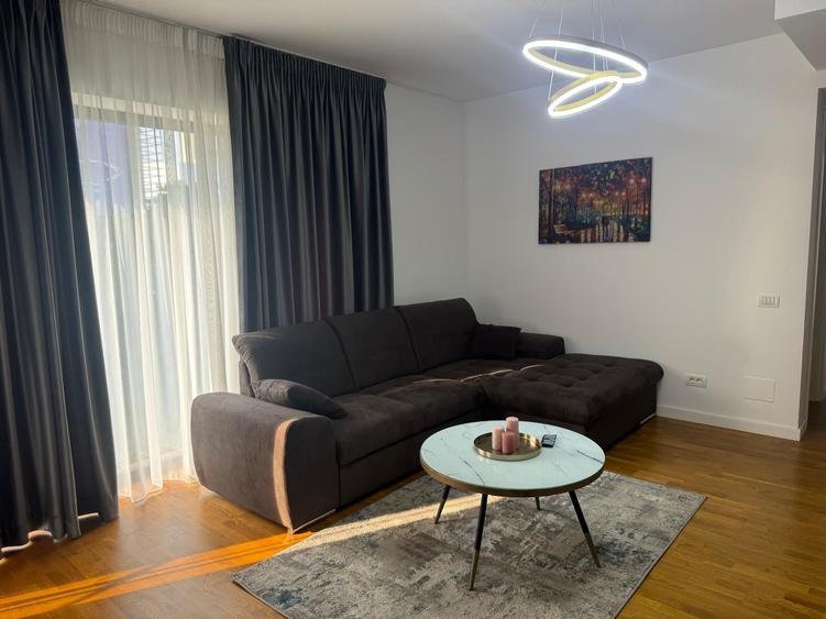 Apartament cu 2 camere decomandat, mobilat în Aviației