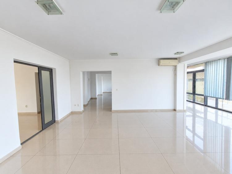 Spațiu comercial, de 203 mp, în Țiglina 1