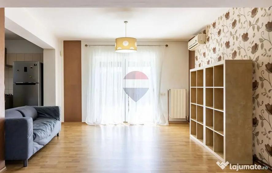Casă cu 6 camere cu Teren 240 Mp în Corbeanca