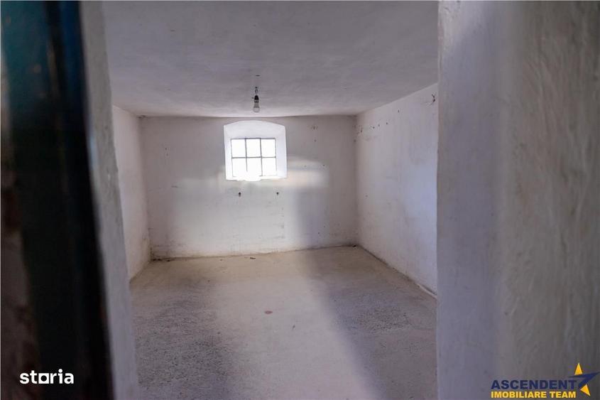 Casă cu 4 camere în Sânzieni