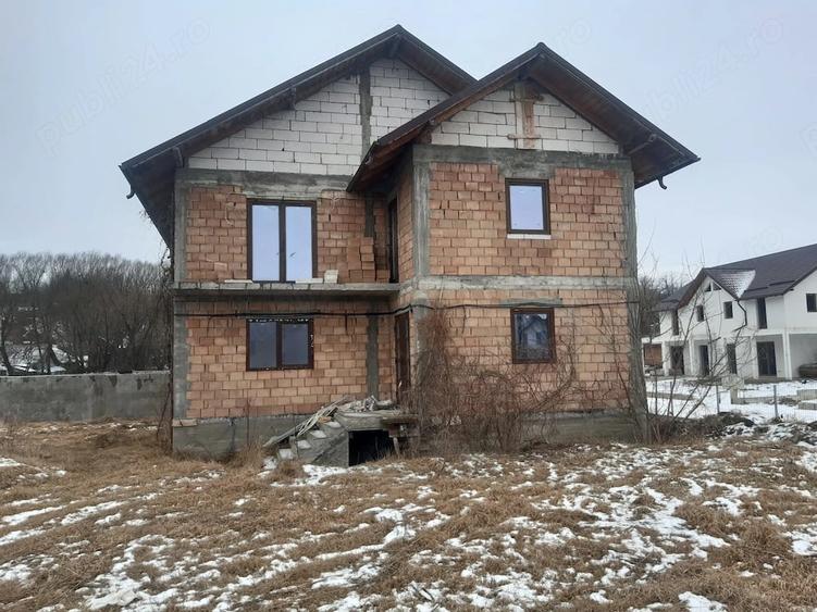 Casă cu 1 camere cu Teren 660 Mp în Central