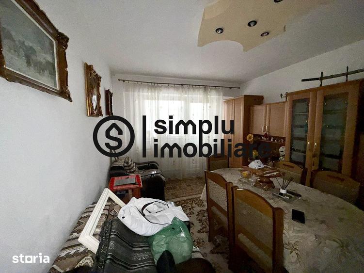 Apartament cu 3 camere decomandat în Robănești