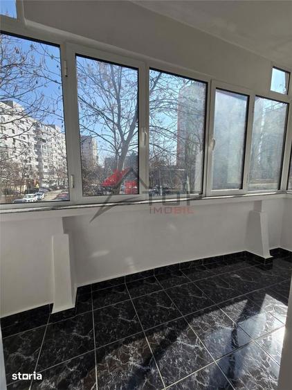 Apartament cu 3 camere decomandat în Podu Roș
