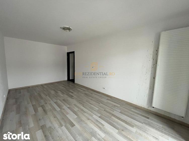 Apartament cu 3 camere decomandat în Metalurgiei