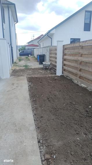 Casă cu 4 camere cu Teren 200 Mp în Central