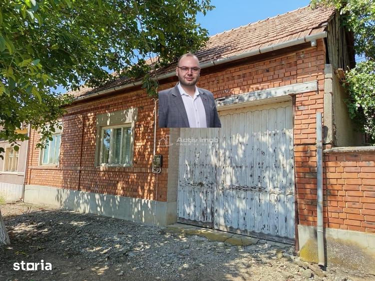 Casă cu 5 camere cu Teren 1439 Mp în Berliște