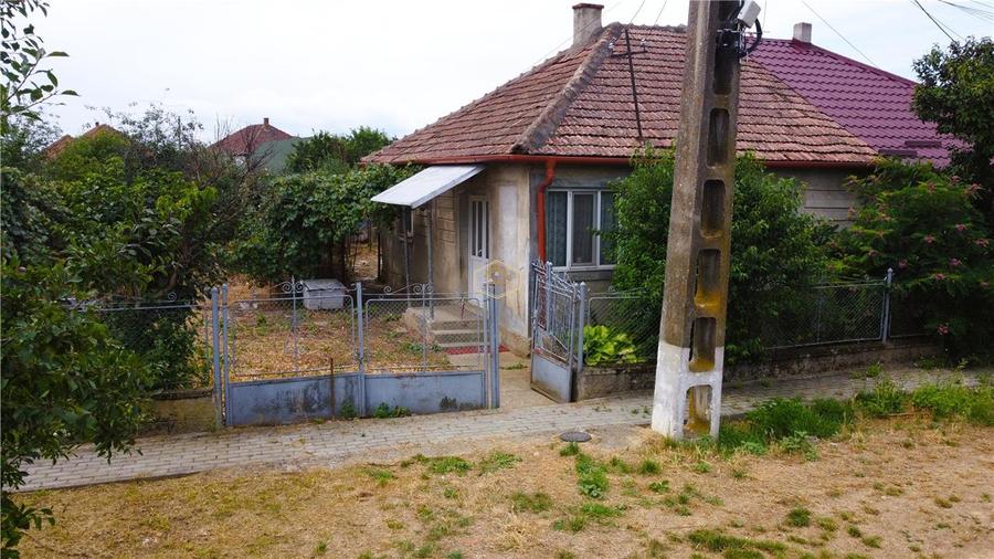 Casă individuală cu 1 camere cu Canalizare în Nord