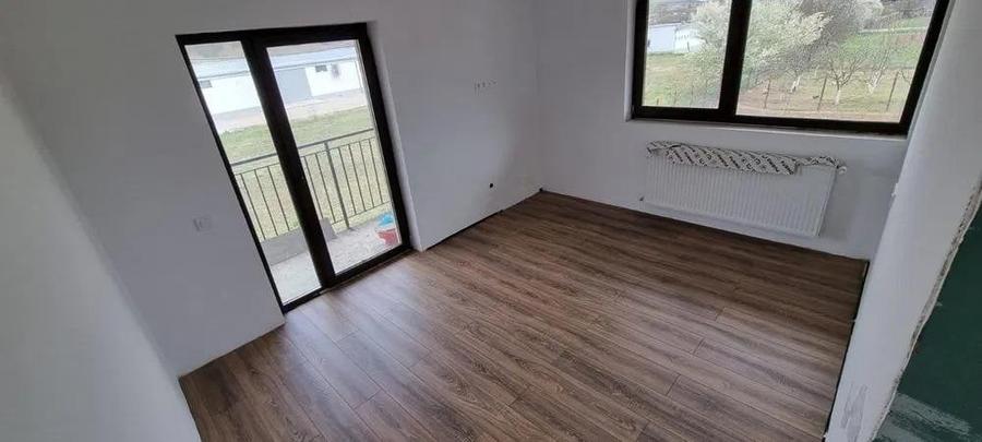 Casă individuală cu 4 camere cu Teren 350 Mp în Gilău
