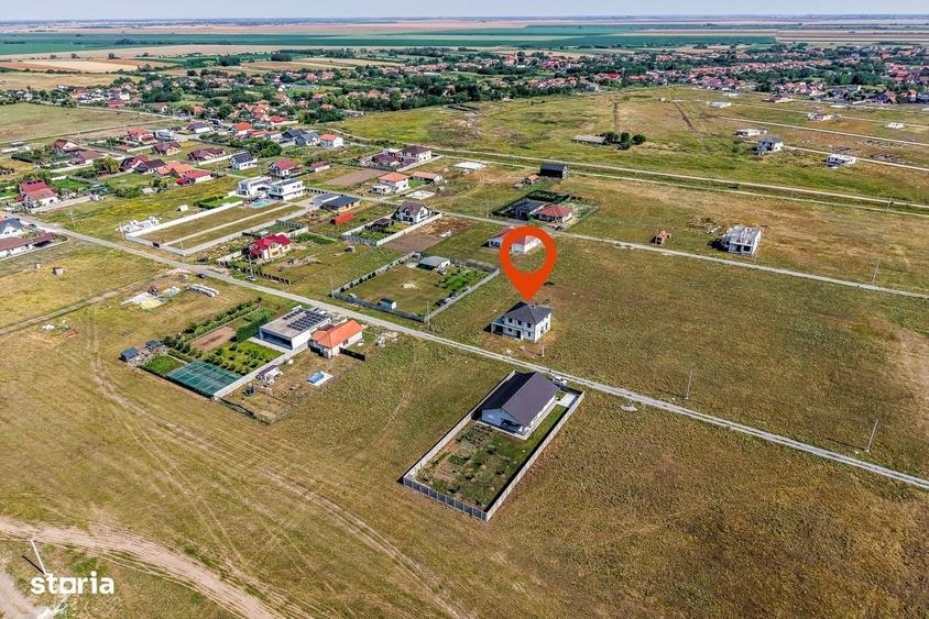 Casă cu 4 camere în Sânpaul