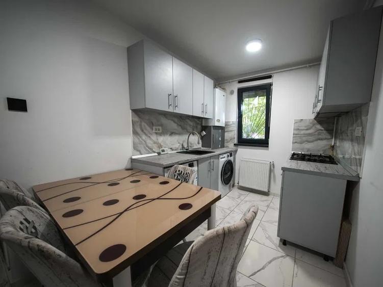 Apartament cu 2 camere decomandat, mobilat în Vitan Mall