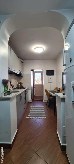 Apartament cu 2 camere decomandat în Micro 17