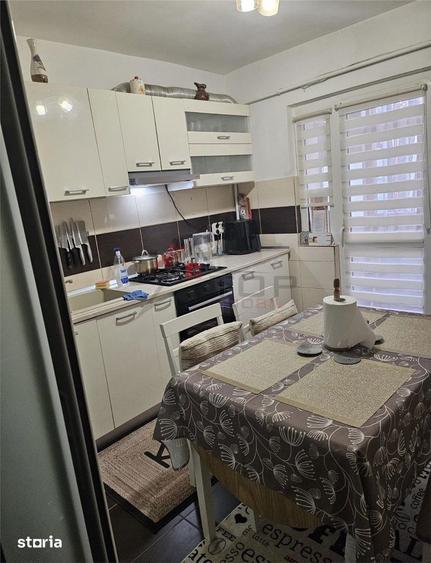 Apartament cu 3 camere decomandat, mobilat în Cug