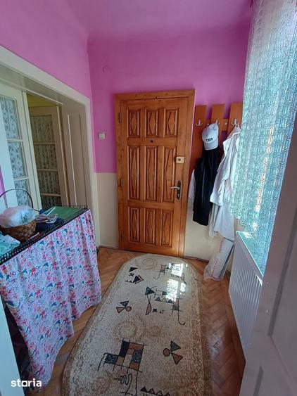 Casă cu 3 camere cu Teren 260 Mp în Central
