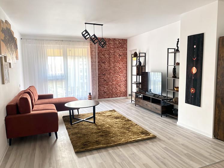 Apartament cu 2 camere decomandat în Parcul Carol