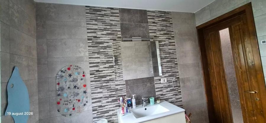 Duplex cu 3 camere cu Garaj în Valea Adâncă
