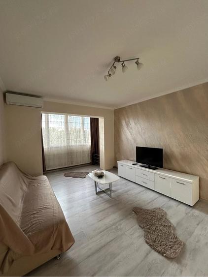 Apartament cu 2 camere decomandat în Ultracentral