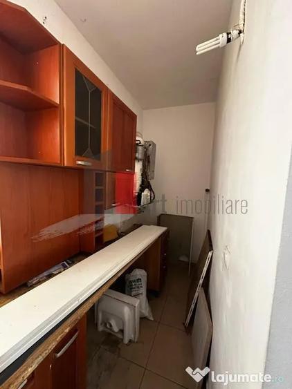 Casă cu 5 camere cu Teren 476 Mp în Dudu