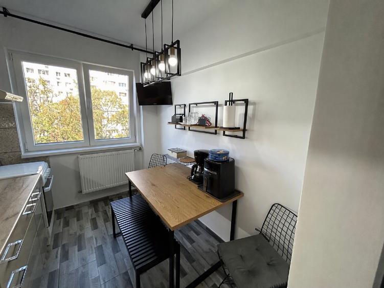Apartament cu 2 camere circular în Titan