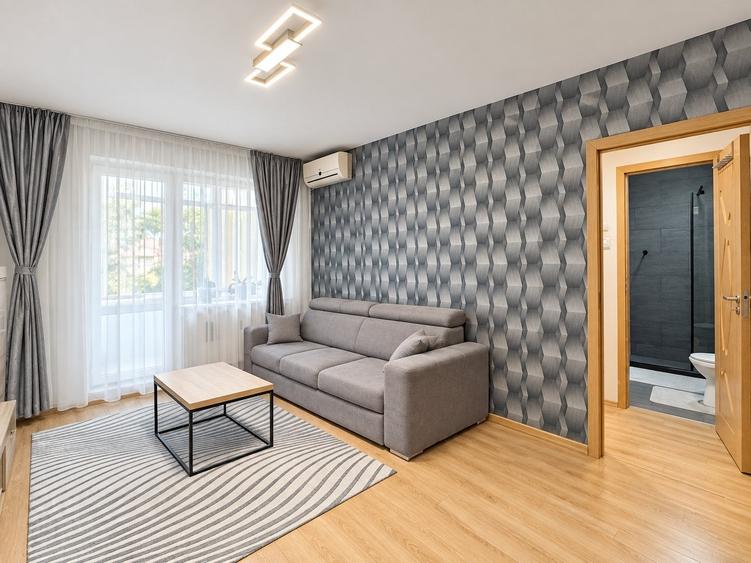 Apartament cu 2 camere semidecomandat în 1 Decembrie 1918