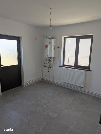 Casă cu 4 camere cu Teren 352 Mp în Valu lui Traian
