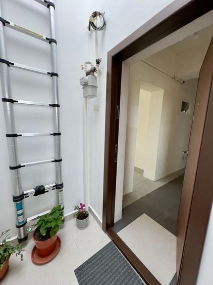 Apartament cu 3 camere decomandat în Dacia