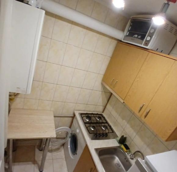 Apartament cu 2 camere nedecomandat, mobilat în Tătărași