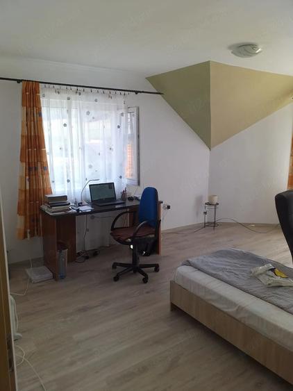 Casă cu 3 camere cu Teren 970 Mp în Almașu