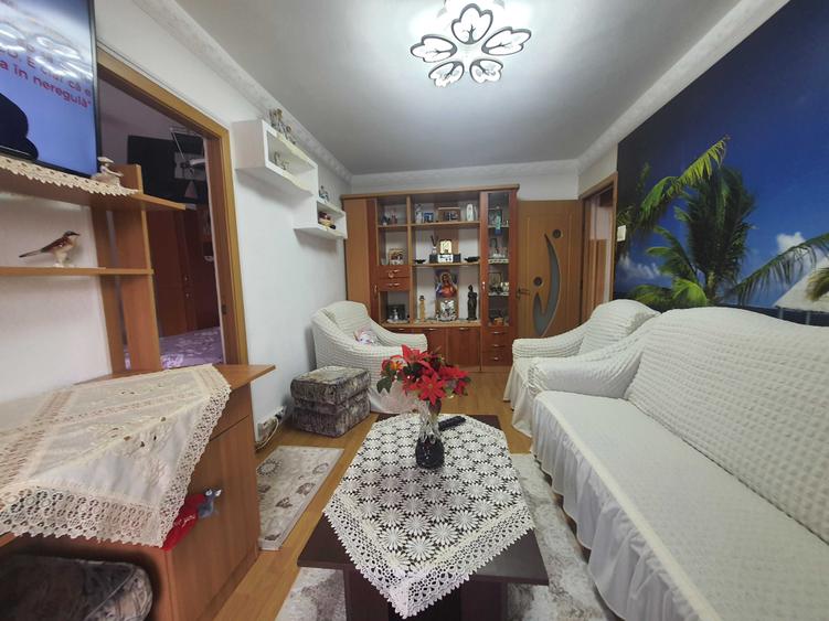 Apartament cu 2 camere semidecomandat în Km 4