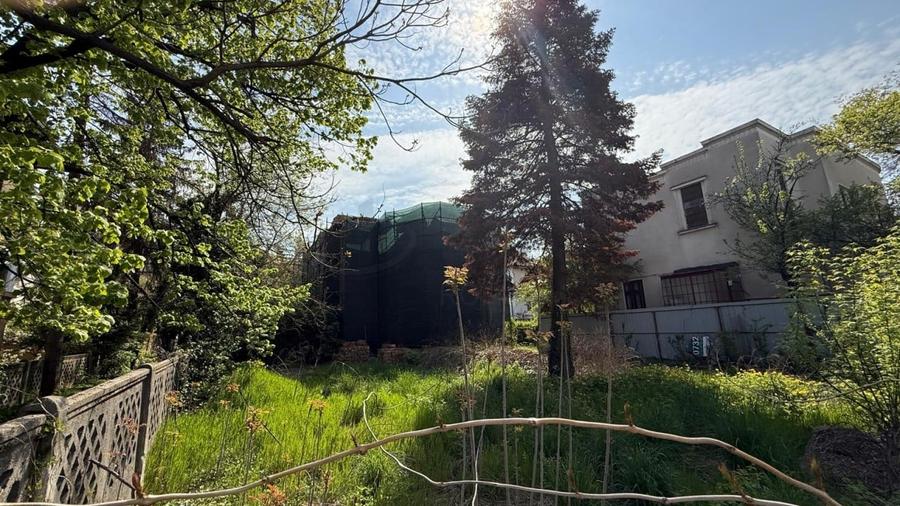 Teren Construcții intravilan de 537 mp, în Aviatorilor