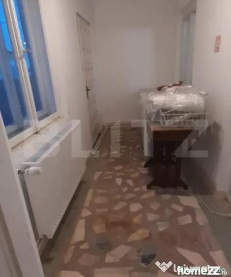 Casă cu 5 camere cu Teren 2348 Mp în Găești