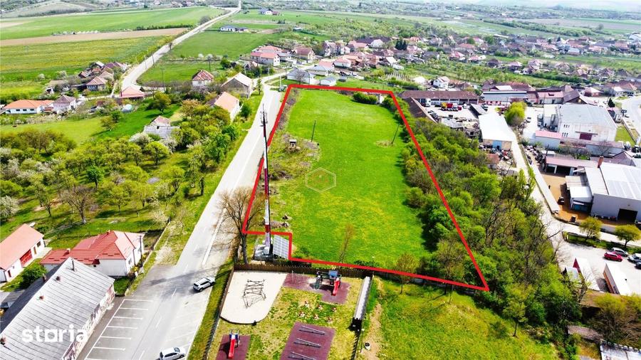 Teren de 12180 mp, în Burdea