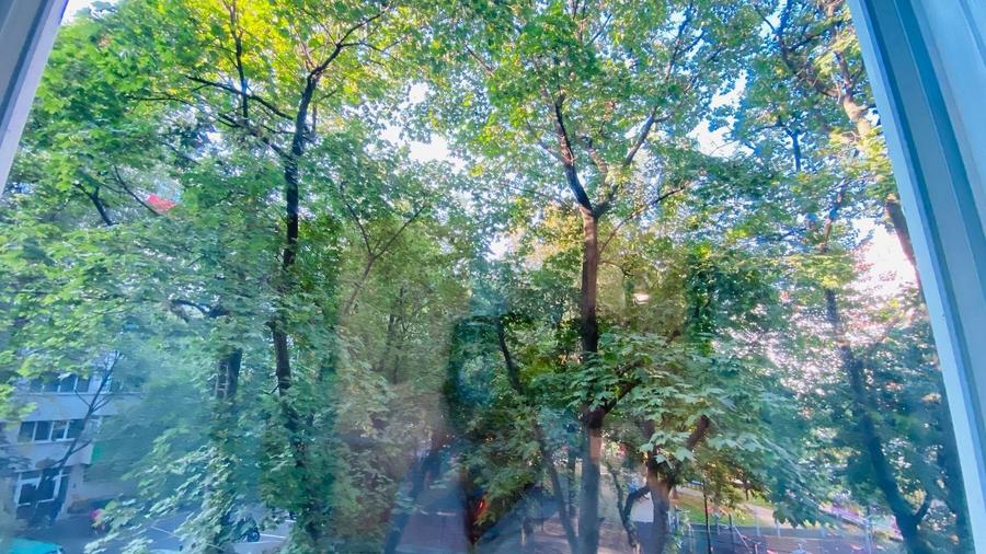 Apartament cu 3 camere decomandat, mobilat în Progresul