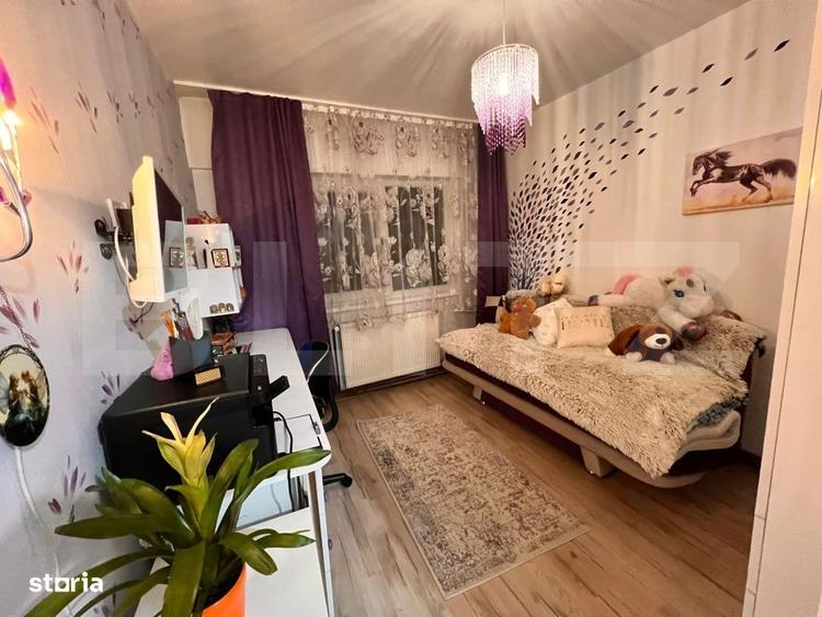 Apartament cu 4 camere decomandat în Rișca