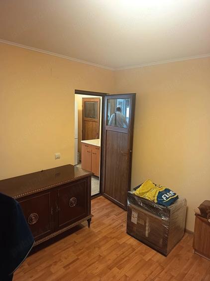 Casă cu 4 camere cu Teren 188 Mp în Giurgiului